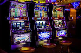 မြန်မာ ဘောလုံးပွဲ Sportsbook တွင် Live Odds ကြည့်ရှုနေသောပုံ
